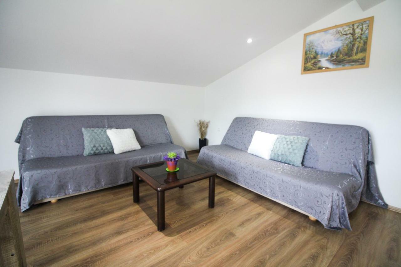 Sebi Apartment 300 M From Beach Ровин Екстериор снимка